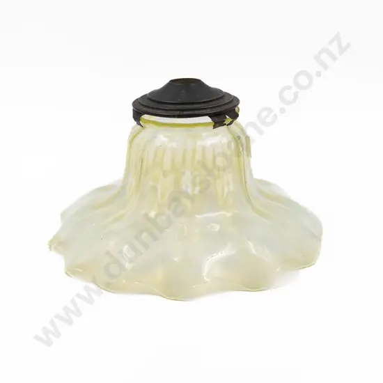 Late Vict Art Nouveau Vaseline Glass Light Fitting