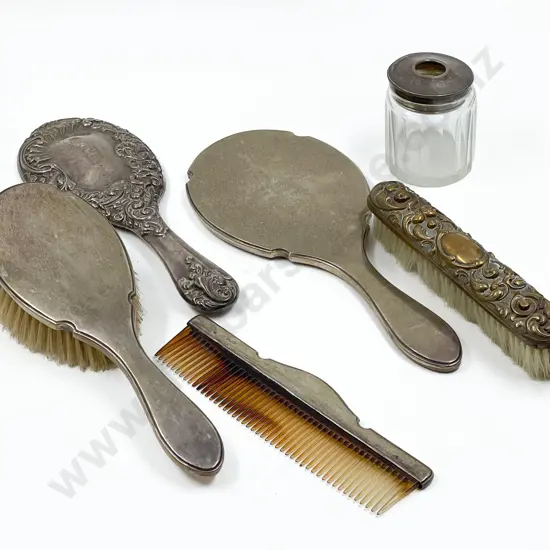 Quantity of Assorted S/S Vanity Items