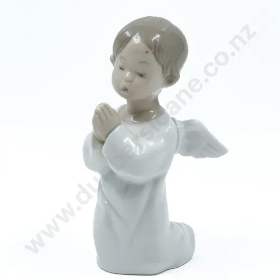 Lladro Kneeling Figure