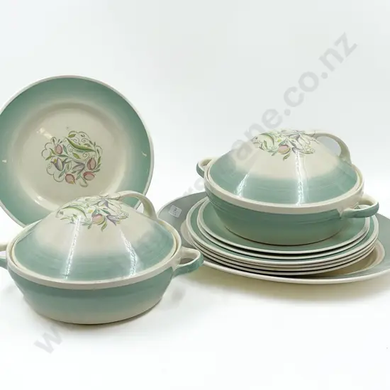 Quantity of Assorted Susie Cooper Dinnerware