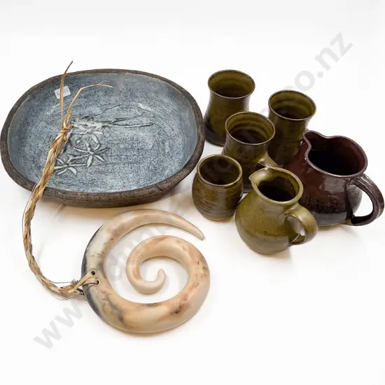 Quantity of Assorted Pottery etc