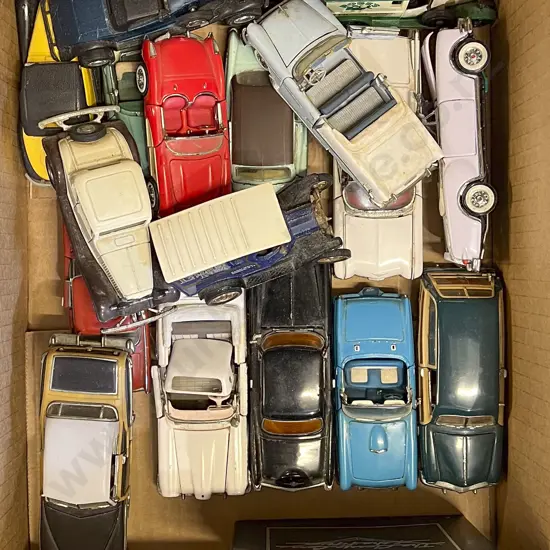 Quantity of Assorted Unboxed Model Cars