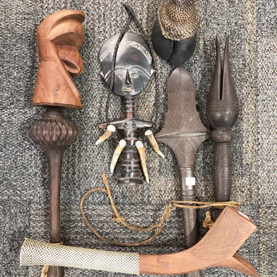 Quantity of Assorted Tribal Items and Ornaments