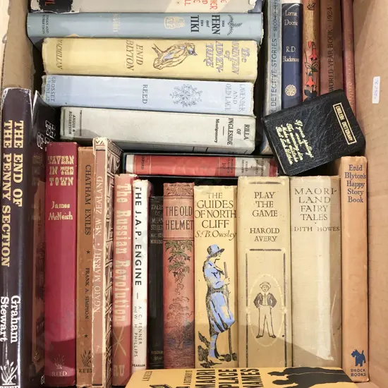 Quantity of Assorted Vintage Books