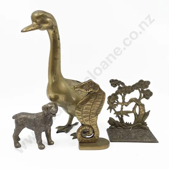 Small Quantity of Assorted Brass Ornaments