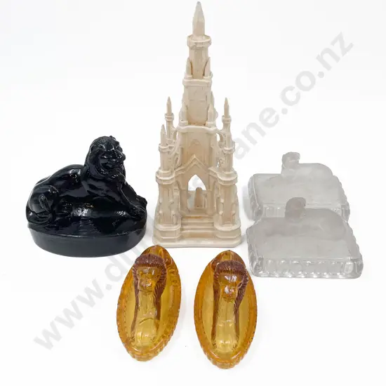 Box of Assorted Glass Animal Ornaments etc