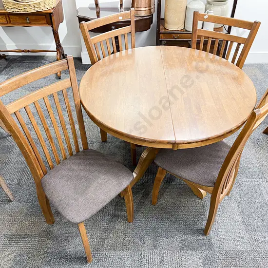 Circular Extension Dining Table with Four Slat Back Dining Chairs