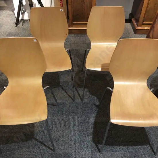 Four Cintesi Modern Ply Stacking Chairs