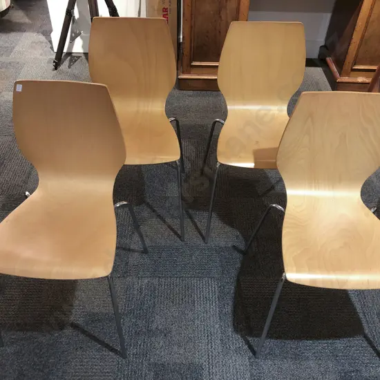 Four Cintesi Modern Ply Stacking Chairs