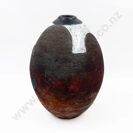 NZ Arnold Davey Raku Vase