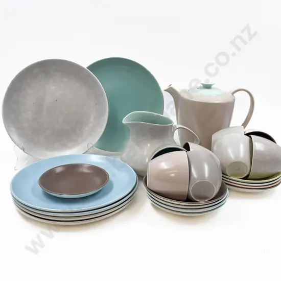 Quantity of Assorted Pole Twin Tone China