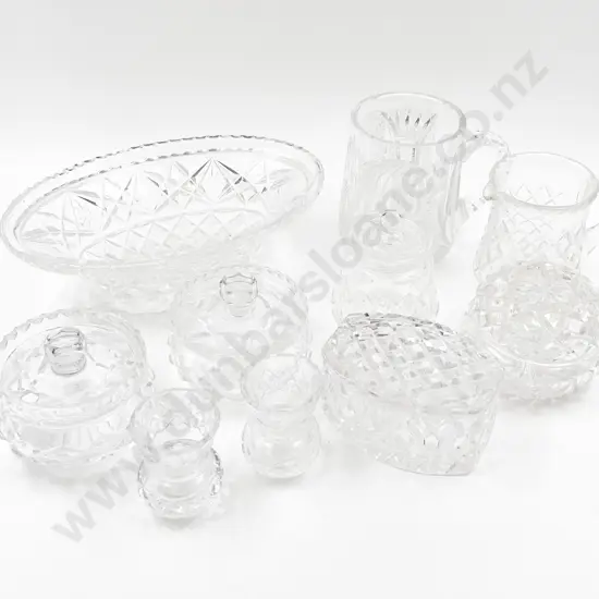Quantity of Assorted Crystal and Glass Ware