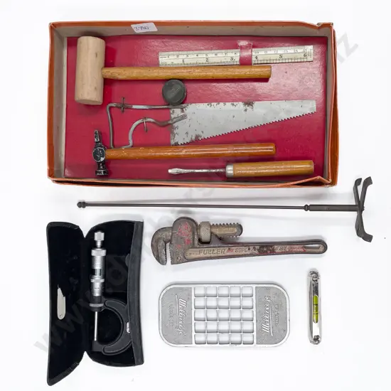 Small Quantity of Assorted Vintage Tools etc