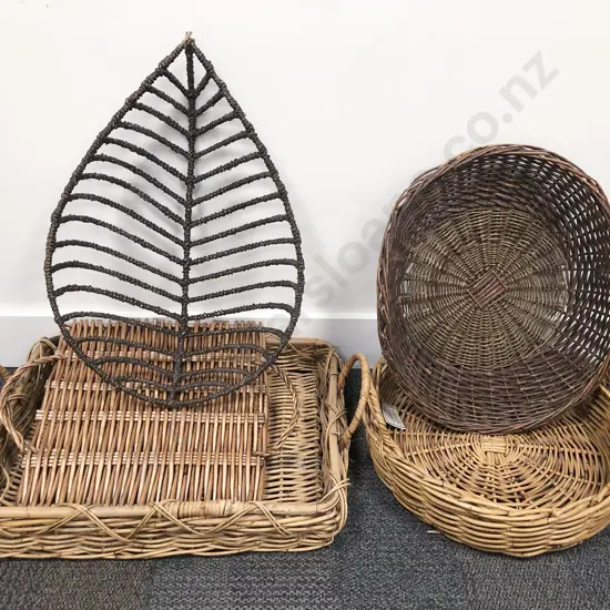 Quantity of Assorted Baskets etc