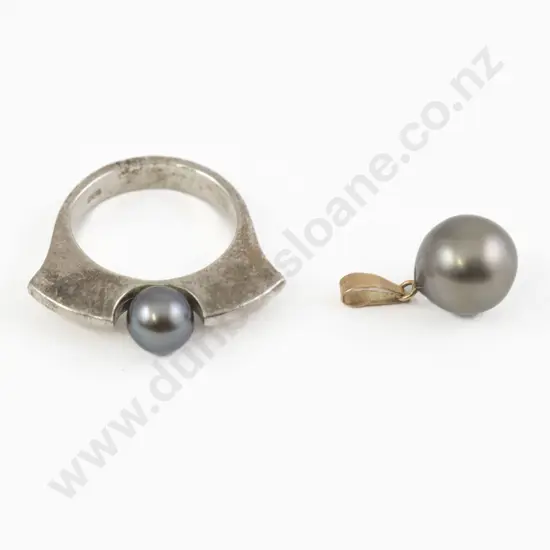 S/S Single Black Pearl Dress Ring and 14ct Mounted Black Pearl Pendant