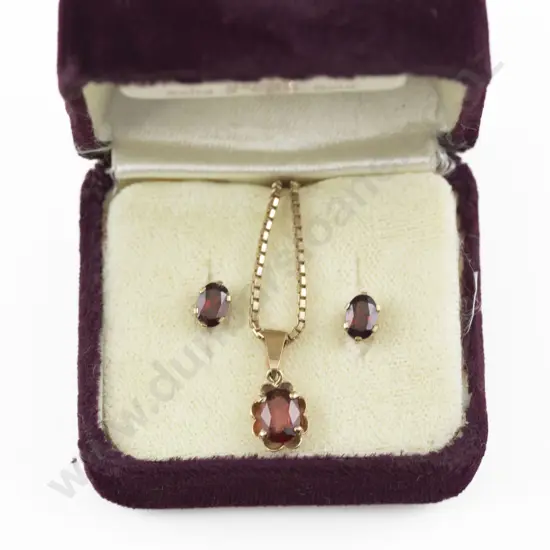 9ct Single Garnet Pendant on Chain with 9ct Garnet Stud Earrings