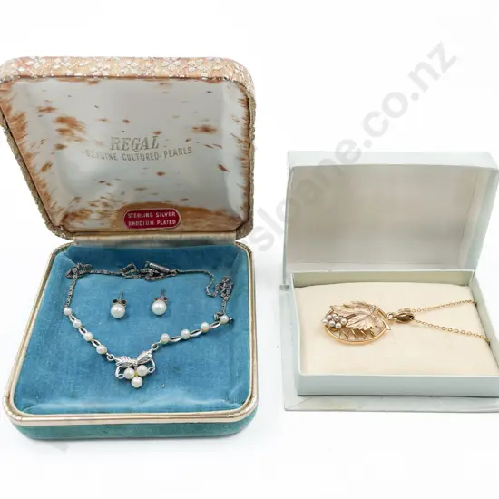 S/S Cultured Pearl Pendant Necklet with other pendant and earrings
