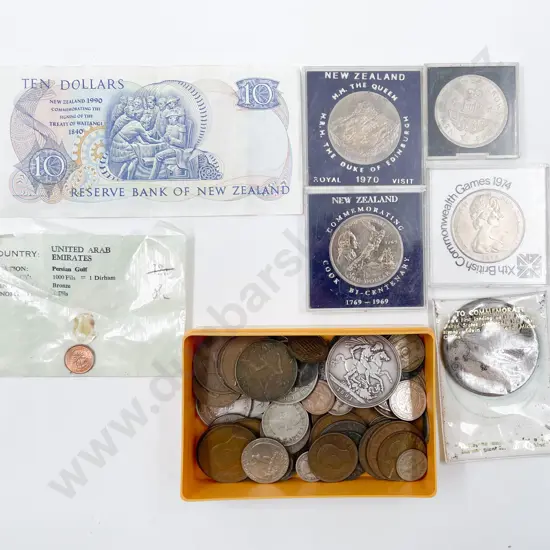 Small Collection Vintage Pocket Change Coinage and NZ $10 1990 Bank Note