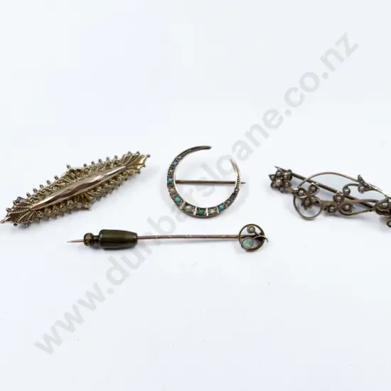 Victorian 9ct Bar Brooch