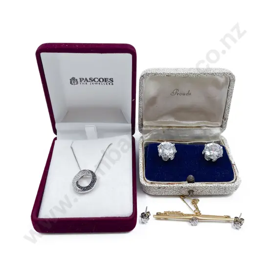 Pair 0.80carat Diamond Crystal Stud Earrings