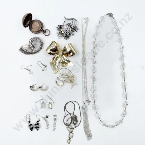 Small Collection Vintage Costume Jewellery