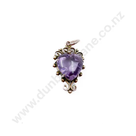9ct Amethyst Cabochon Heart Pendant