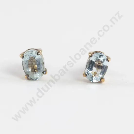 Pair 9ct Single Topaz Stud Earrings