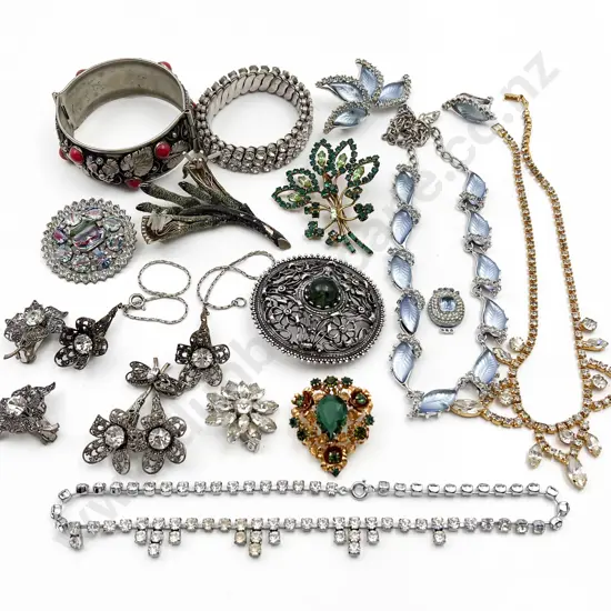 Collection Vintage Diamante and Costume Jewellery