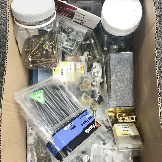 Qty of Assorted Screws etc