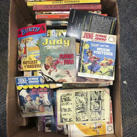 Quantity of Assorted Vintage Magazines and Comics etc