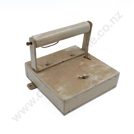 Vintage Musical Toilet Roll Dispenser