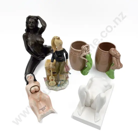 Small Quantity of Assorted Figural Ornaments etc