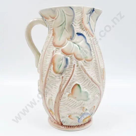 Beswick #654 Moulded Woodland Jug