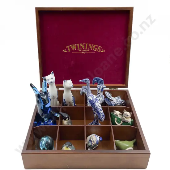 Twinnings Presentation with Assorted Animal Ornaments