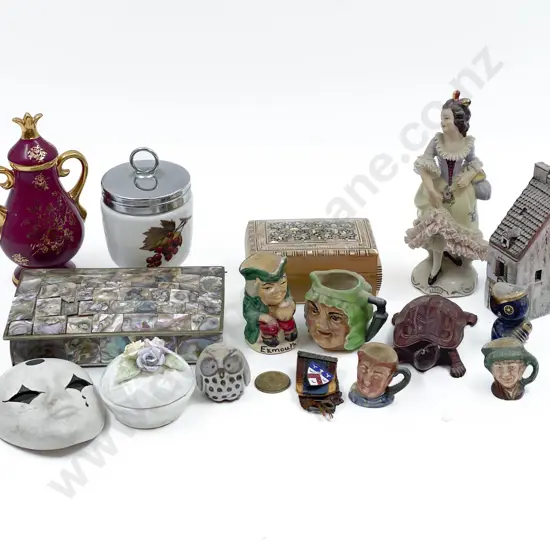 Quantity of Assorted Ornaments and Inlaid Boxes