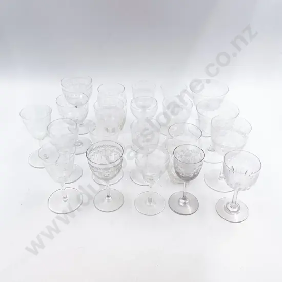 Quantity of Assorted Etched Glass Ware