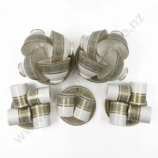 RD "English Renaissance" Tea and Coffee Cups and Saucers