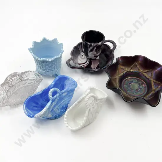 Quantity of Assorted Art Glass