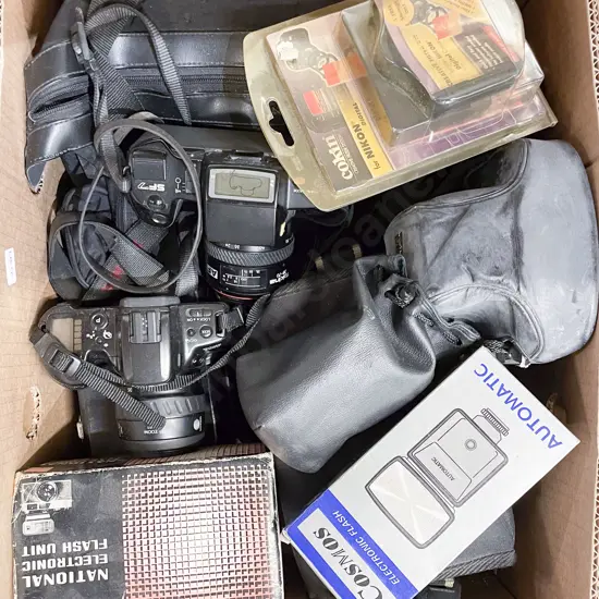 Box of Assorted Vintage Cameras etc