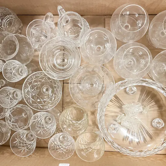 Quantity of Assorted Crystal and Glass Ware