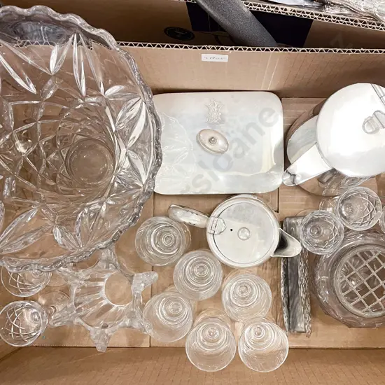 Quantity of Assorted Crystal and Glass Ware including S/P