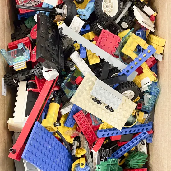 Quantity of Assorted Lego