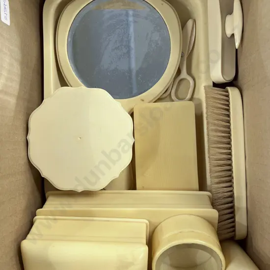 Box of Assorted Bakelite Vanity Items