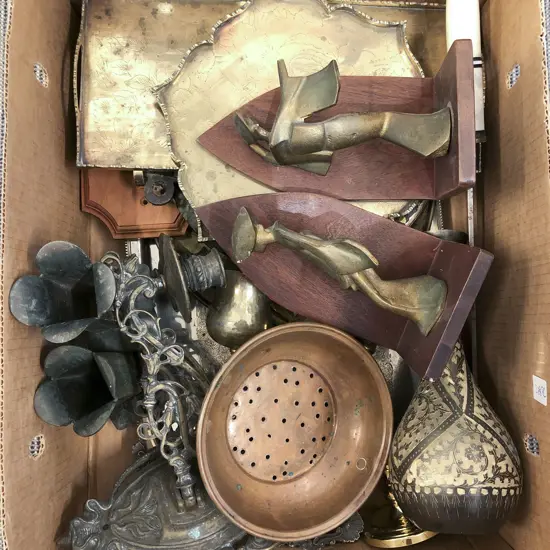 Box of Assorted Metal Ware