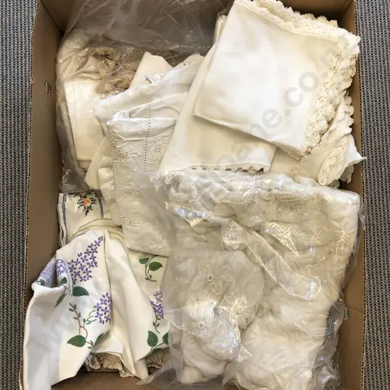 Box Quantity of Assorted Vintage Linen