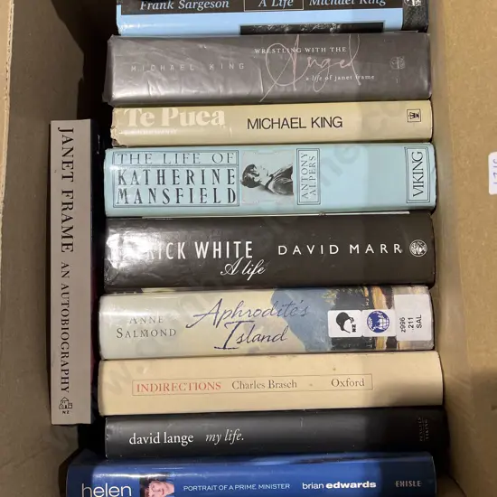 Box of Assorted NZ Biographies