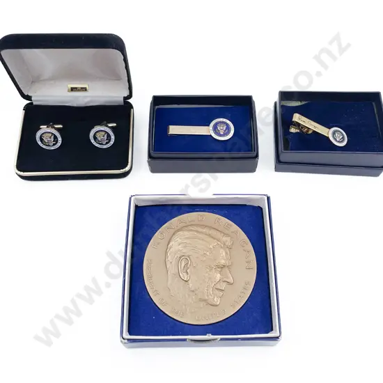 Presidential Bronze Medallion Ronald Reagan with two tie clips and pair cuff links