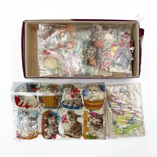 Small Quantity of Assorted Vintage Scraps