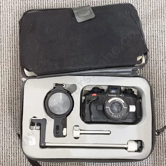Nikon Nikonos Close Up Outfit Cased Camera Set
