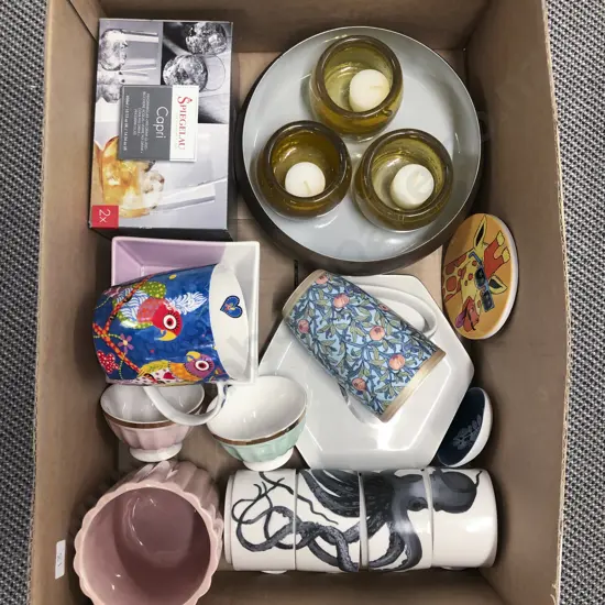 Quantity of Assorted Modern Crockery and Decorative Homeware